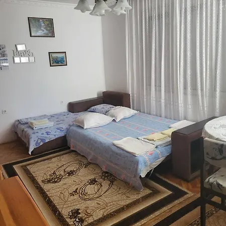 стоянови * 普里莫尔斯科